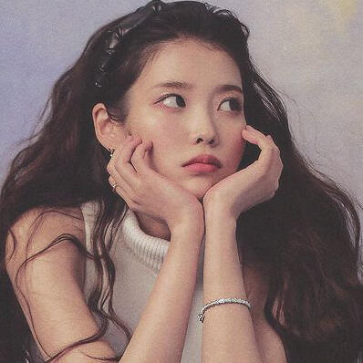 LEE JI-EUN, mejor amiga/confidente